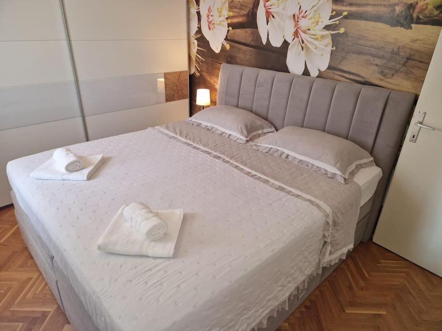 Apartment Pupila Солин Екстериор снимка