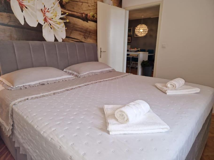 Apartment Pupila Солин Екстериор снимка